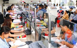 Đề xuất trả lương công chức theo vị trí việc làm, tiến tới bỏ biên chế “suốt đời”