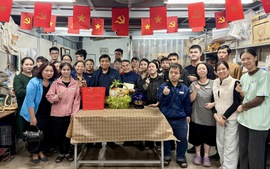 Phó Thủ tướng Nguyễn Chí Dũng thăm, tặng quà người khuyết tật