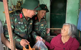 Thắm tình quân dân nơi vùng lũ Quế Phước, Đà Nẵng