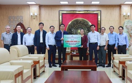 'Nghĩa tình đong đầy' chung tay vì đồng bào vùng lũ