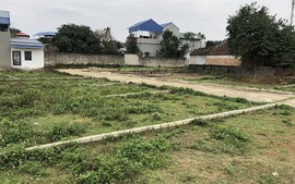 Thế nào là đất giao không đúng thẩm quyền?