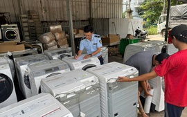 TPHCM: Phát hiện kho máy giặt, điều hòa không khí thuộc diện cấm nhập khẩu