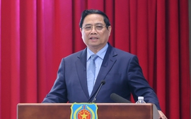 Thủ tướng: Chuyển từ "quản lý bằng pháp luật" sang "kiến tạo thể chế phát triển"