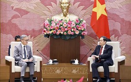 Chủ tịch Quốc hội Trần Thanh Mẫn tiếp Bộ trưởng Ngoại giao Lào