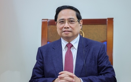 Thủ tướng Phạm Minh Chính điện đàm với Thủ tướng Singapore Lawrence Wong