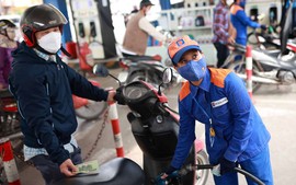 Giá xăng dầu đồng loạt giảm