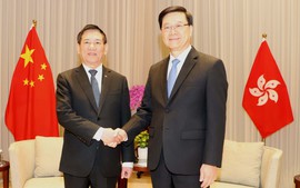 Phó Thủ tướng Chính phủ Hồ Đức Phớc hội kiến Trưởng Khu hành chính đặc biệt Hong Kong, Trung Quốc Lý Gia Siêu