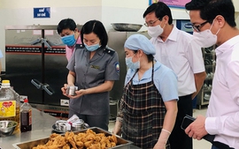 Tăng cường kiểm tra đột xuất về an toàn thực phẩm dịp Tết sắp tới