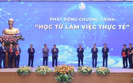 Phát động Chương trình 'Học từ làm việc thực tế'