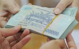 Hai lần nâng lương trước hạn phải cách nhau bao lâu?