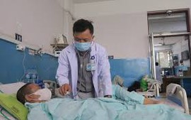 Điều kiện chuyển sang chức danh Bác sĩ hạng III