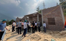 Báo cáo tiến độ, kết quả thực hiện “Chiến dịch Quang Trung” xây dựng, sửa chữa nhà cho Nhân dân sau bão, lũ