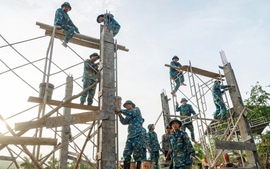 ‘Chiến dịch Quang Trung’: Đã bàn giao gần 400 nhà cho nhân dân