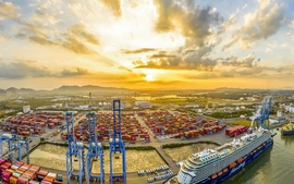 Duy trì ổn định kinh tế vĩ mô, thúc đẩy xuất khẩu bằng nội lực