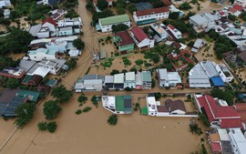 Bộ Công Thương triển khai '4 tại chỗ' ứng phó với mưa lũ miền Trung