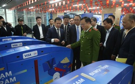 Tuyến Cát Linh-Hà Đông vận hành hệ thống soát vé tự động