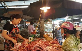 Xử lý thông tin báo chí phản ánh về giá thịt lợn