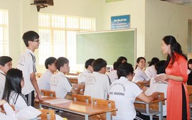 Thời gian làm hợp đồng có tính hưởng phụ cấp lâu năm?