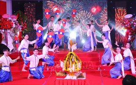 Lãnh đạo Việt Nam gửi thư chúc mừng Năm mới Lào và Campuchia