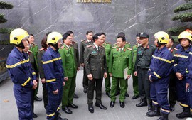 Bộ Công an Việt Nam và Bộ Quản lý ứng phó khẩn cấp Trung Quốc ký Bản ghi nhớ hợp tác về PCCC và CNCH