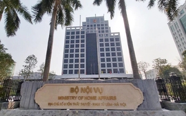 Đề xuất chính sách đối với người hoạt động không chuyên trách ở cấp xã, thôn, tổ dân phố