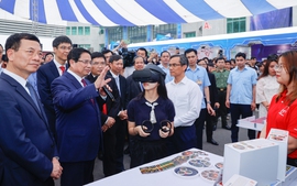 Thủ tướng: Khoa học công nghệ, đổi mới sáng tạo, chuyển đổi số không có giới hạn, biên giới, không phân biệt tuổi tác, giới tính, tôn giáo