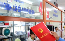 Có phải nộp thuế phí khi phân chia đất mua chung?