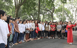 Có được hoàn phí thẩm định cấp thẻ hướng dẫn viên du lịch?