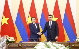 Chủ tịch Quốc hội Trần Thanh Mẫn hội đàm với Chủ tịch Quốc hội Armenia Alen Simonyan