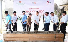 Agribank trao tặng 37 căn 'Nhà hy vọng' cho hộ nghèo ở Hà Tĩnh