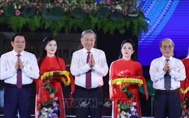 Tổng Bí thư Tô Lâm dự khai mạc Lễ hội Làng Sen toàn quốc 2025