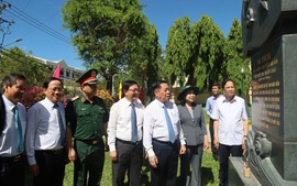 Bình Định tổ chức trọng thể lễ kỷ niệm 70 năm sự kiện 300 ngày tập kết ra Bắc