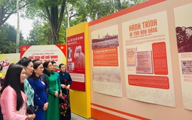 Khai mạc Triển lãm ‘Chủ tịch Hồ Chí Minh - Tinh hoa dân tộc, Tầm vóc thời đại’