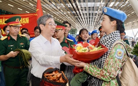 TPHCM tiễn các lực lượng tham gia diễu binh, diễu hành trở về đơn vị