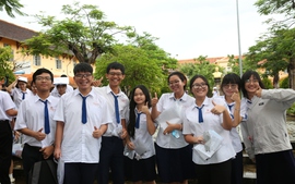 Thí sinh Cần Thơ: Đề thi tốt nghiệp vừa sức, sát thực tế, khơi gợi tình yêu quê hương đất nước