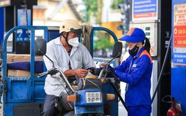 Giá xăng, dầu đồng loạt tăng
