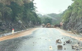 Khẩn trương khắc phục các vị trí sạt lở, chia cắt trên quốc lộ tại Bắc Bộ và Thanh Hóa