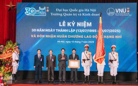 Trường Quản trị và Kinh doanh (HSB) kỷ niệm 30 năm thành lập, đón nhận Huân chương Lao động hạng Nhì