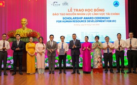 Đà Nẵng học hỏi kinh nghiệm về triển khai trung tâm tài chính quốc tế