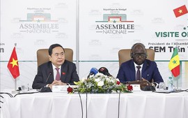 Chủ tịch Quốc hội Trần Thanh Mẫn hội đàm với Chủ tịch Quốc hội Senegal
