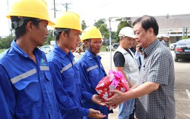 Phó Chủ tịch Quốc hội Lê Minh Hoan khảo sát dự án đường Hồ Chí Minh tại An Giang
