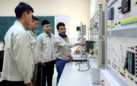 Doanh nghiệp có được tự đào tạo người lao động vận hành thiết bị?