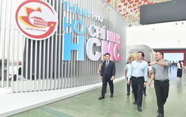 Phó Thủ tướng Mai Văn Chính kiểm tra công tác hoàn thiện các gian hàng Triển lãm