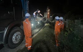 Trên 1,3 triệu khách hàng của EVNNPC đã được cấp điện trở lại sau bão số 5