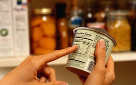 Có bắt buộc ghi thông tin dinh dưỡng trên nhãn phụ hàng nhập khẩu?