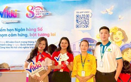 Ngân hàng số Vikki tặng 1.100 điện thoại thông minh 5G cho người nghèo, lan tỏa niềm vui Quốc khánh