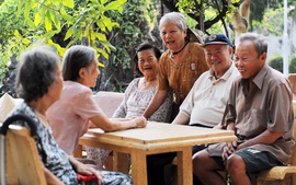 Mở rộng độ bao phủ mạng lưới câu lạc bộ liên thế hệ tự giúp nhau