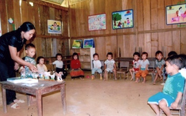Giáo viên vùng biên giới có được phụ cấp khi nghỉ hè, nghỉ thai sản?