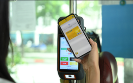 Giao thông công cộng TPHCM hiện đại hóa với thanh toán thẻ NAPAS không tiếp xúc