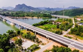 Quảng Trị tri ân những anh hùng đã ngã xuống tại Bến phà II Long Đại
